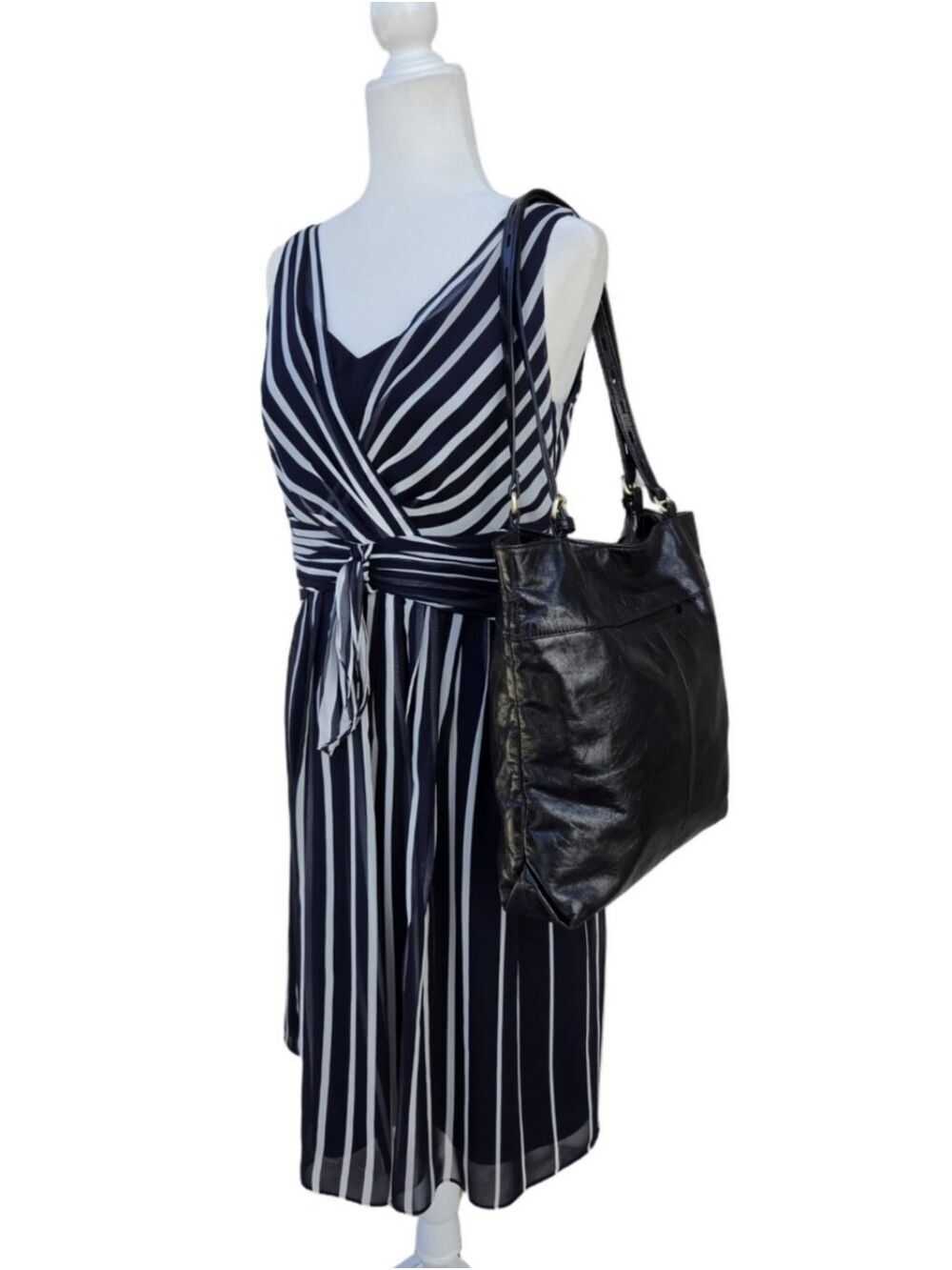 HOBO Black Polished Leather Shoulder Tote Bag with Brass Hardware - Picture 7 of 16